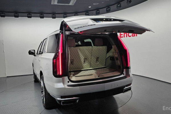 2021 Cadillac Escalade с пробегом 81 841 км