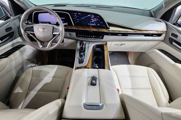 2022 Cadillac Escalade с пробегом 62 878 км