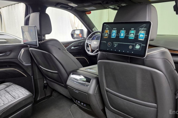 2021 Cadillac Escalade с пробегом 81 146 км