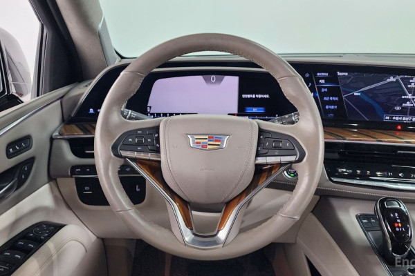 2022 Cadillac Escalade с пробегом 62 878 км