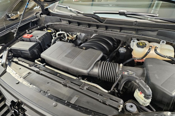 2022 Cadillac Escalade с пробегом 35 613 км