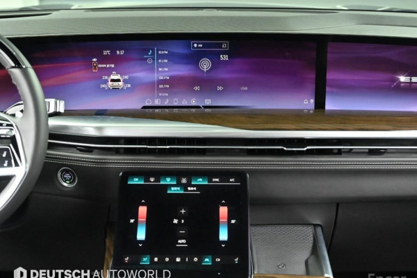 2025 Cadillac Escalade с пробегом 3 935 км