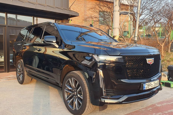 2022 Cadillac Escalade с пробегом 26 305 км