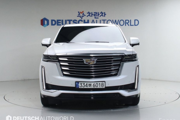 2023 Cadillac Escalade с пробегом 17 218 км