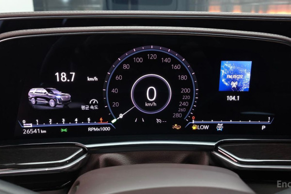 2023 Cadillac Escalade с пробегом 26 541 км