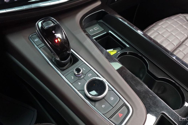 2023 Cadillac Escalade с пробегом 26 541 км