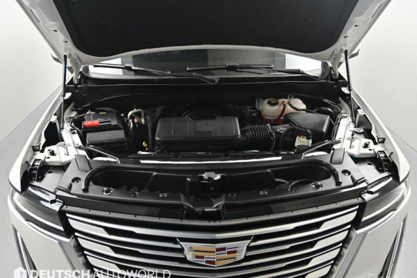 2023 Cadillac Escalade с пробегом 17 218 км