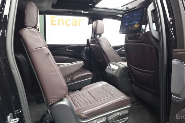 2023 Cadillac Escalade с пробегом 26 541 км