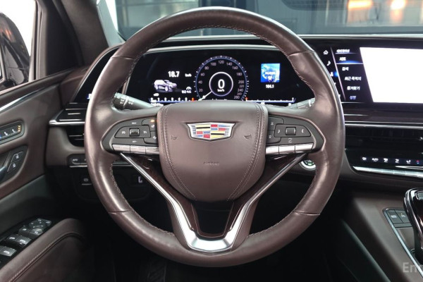 2023 Cadillac Escalade с пробегом 26 541 км