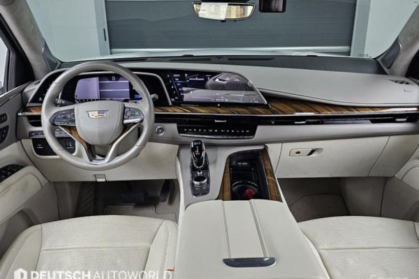2023 Cadillac Escalade с пробегом 30 833 км