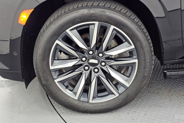 2021 Cadillac Escalade с пробегом 91 945 км