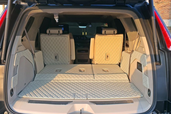 2022 Cadillac Escalade с пробегом 26 305 км