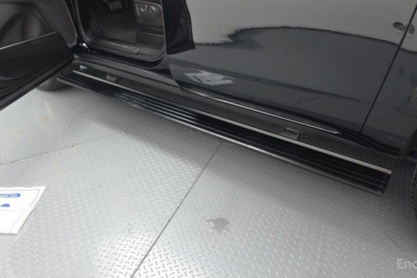 2023 Cadillac Escalade с пробегом 26 541 км