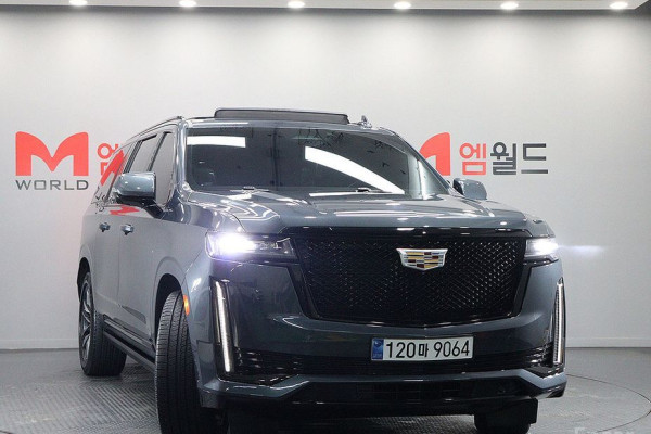 2021 Cadillac Escalade с пробегом 78 953 км