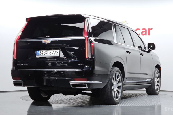 2022 Cadillac Escalade с пробегом 57 709 км