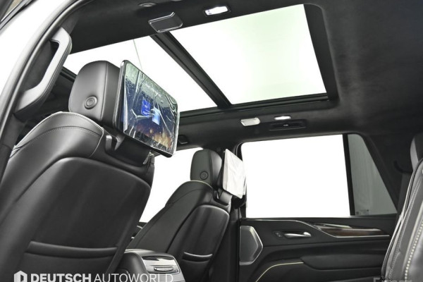 2023 Cadillac Escalade с пробегом 17 218 км