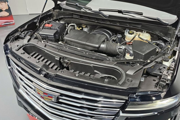 2022 Cadillac Escalade с пробегом 57 709 км