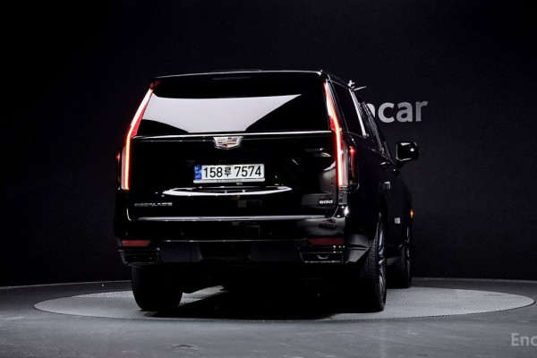 2022 Cadillac Escalade с пробегом 52 603 км