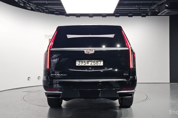 2021 Cadillac Escalade с пробегом 95 522 км