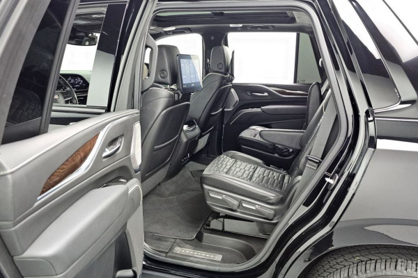 2021 Cadillac Escalade с пробегом 91 945 км