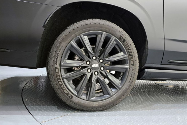 2023 Cadillac Escalade с пробегом 26 633 км