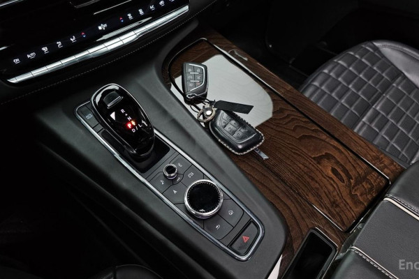 2022 Cadillac Escalade с пробегом 57 709 км