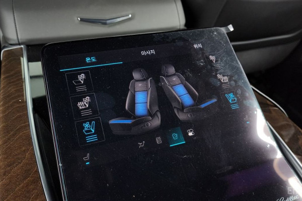 2025 Cadillac Escalade с пробегом 14 837 км