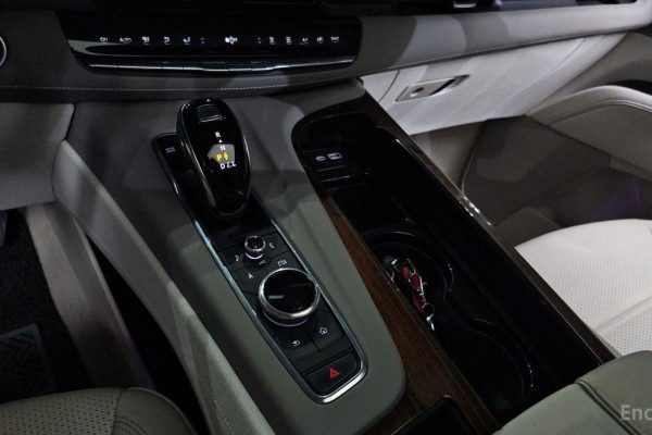 2022 Cadillac Escalade с пробегом 52 603 км