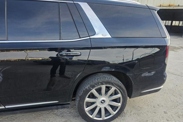 2022 Cadillac Escalade с пробегом 99 376 км