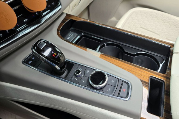 2023 Cadillac Escalade с пробегом 26 633 км