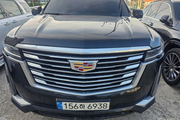 2022 Cadillac Escalade с пробегом 99 376 км