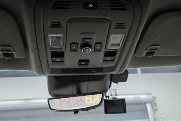 2023 Cadillac Escalade с пробегом 16 334 км