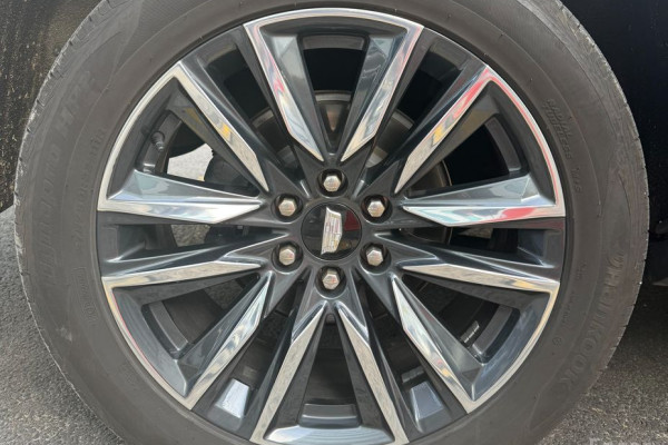 2022 Cadillac Escalade с пробегом 52 125 км