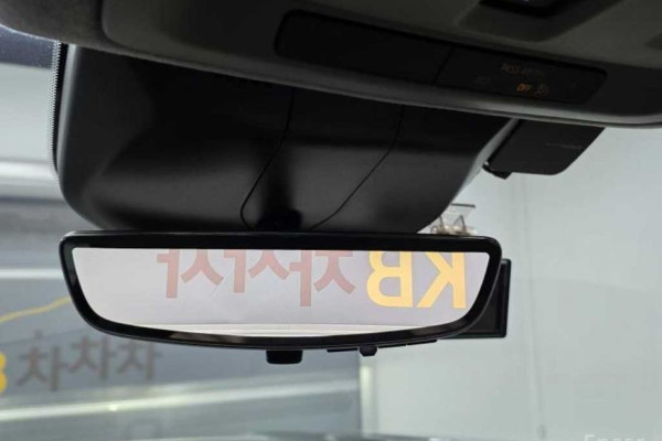 2023 Cadillac Escalade с пробегом 16 334 км