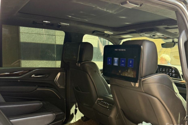 2022 Cadillac Escalade с пробегом 52 125 км