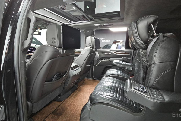 2021 Cadillac Escalade с пробегом 95 522 км