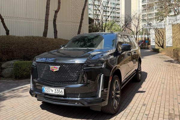 2022 Cadillac Escalade с пробегом 52 125 км