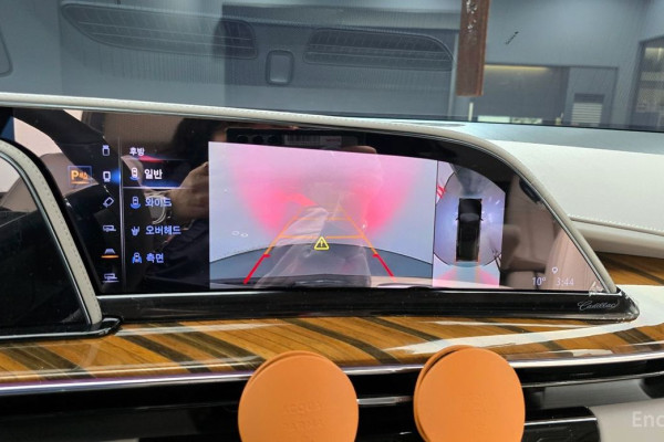 2023 Cadillac Escalade с пробегом 26 633 км