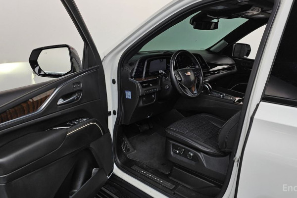2021 Cadillac Escalade с пробегом 69 327 км