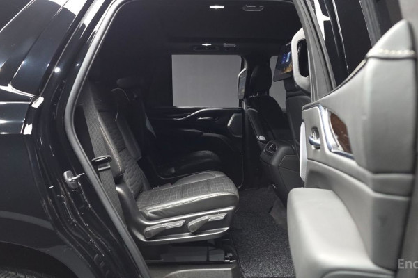 2022 Cadillac Escalade с пробегом 53 391 км