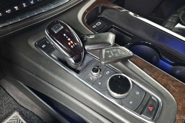 2022 Cadillac Escalade с пробегом 45 911 км