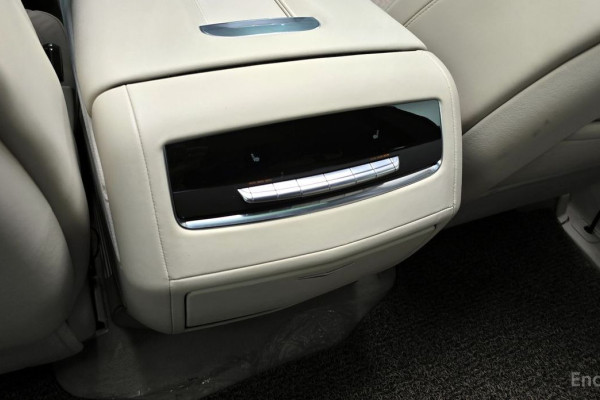 2023 Cadillac Escalade с пробегом 26 633 км