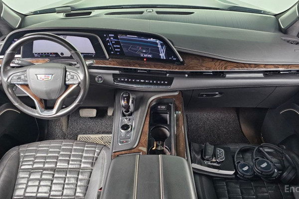 2022 Cadillac Escalade с пробегом 45 911 км