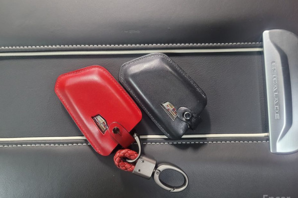 2022 Cadillac Escalade с пробегом 69 318 км