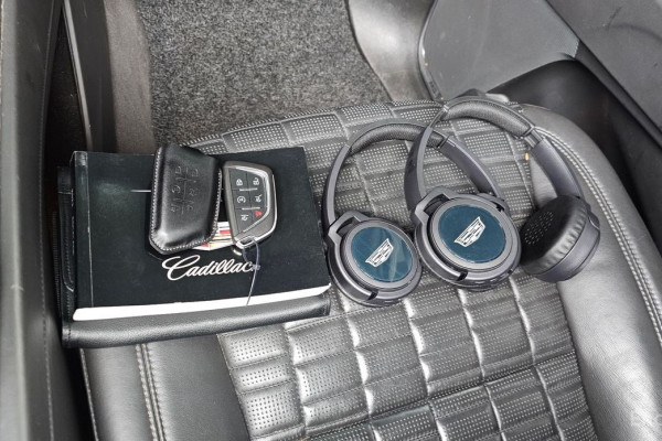 2022 Cadillac Escalade с пробегом 45 911 км