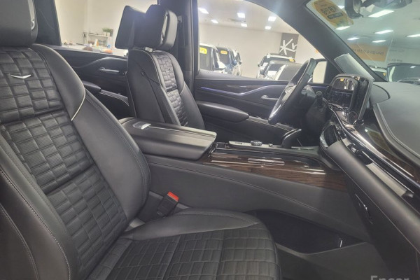 2022 Cadillac Escalade с пробегом 69 318 км