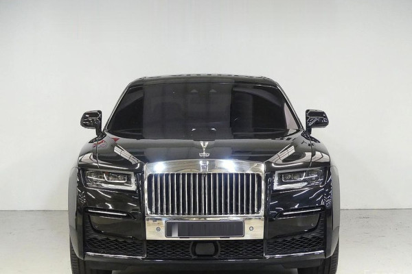 2021 Rolls-Royce Ghost с пробегом 96 000 км