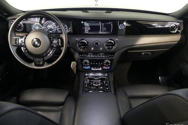 2021 Rolls-Royce Ghost с пробегом 96 000 км