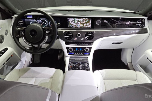 2023 Rolls-Royce Ghost с пробегом 13 114 км