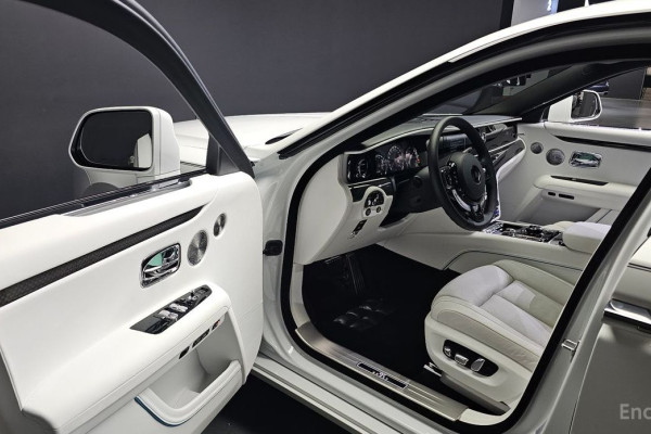 2023 Rolls-Royce Ghost с пробегом 13 114 км